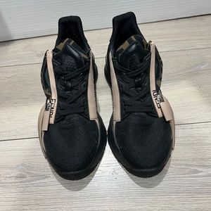 Fendi Flow Sneakers